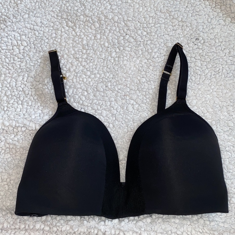 Lively All Day Deep V No Wire Bra 32DDD